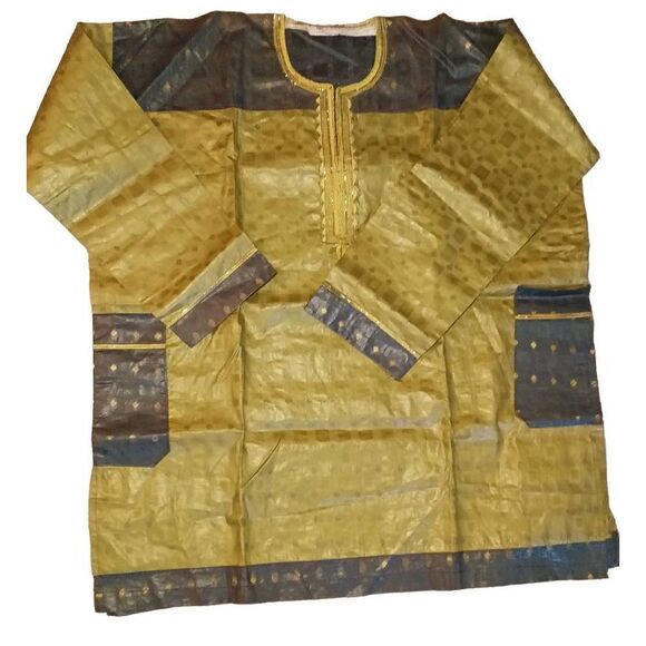 Traditional African dishaki and pants bought in Africa on a trip - Picture 4 of 5